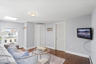 1 Telegraph St in Boston, MA - Foto de edificio - Building Photo