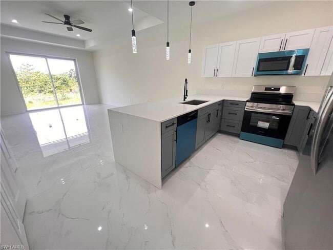 1598 Gretchen Ave S in Lehigh Acres, FL - Foto de edificio - Building Photo