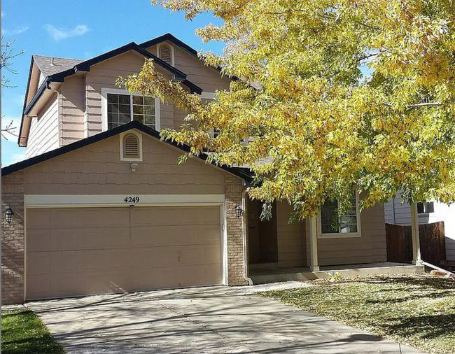 property at 4249 S Killarney St