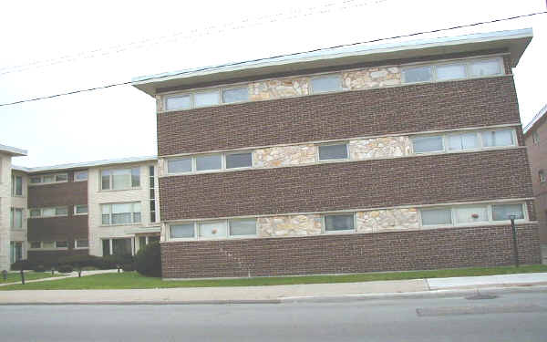 6823 S Pulaski Rd in Chicago, IL - Building Photo