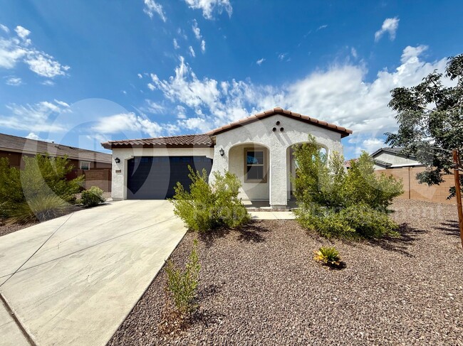 6908 S 12th Way in Phoenix, AZ - Building Photo - Building Photo