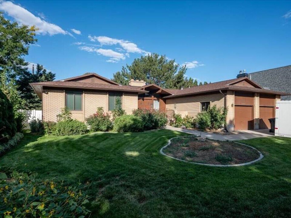 6530 Rothmoor Dr in Salt Lake City, UT - Building Photo