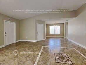 10711 SW 167th St in Miami, FL - Building Photo - Building Photo