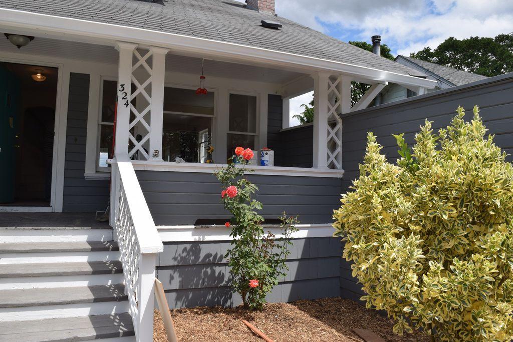 324 S 3rd St in Saint Helens, OR - Building Photo