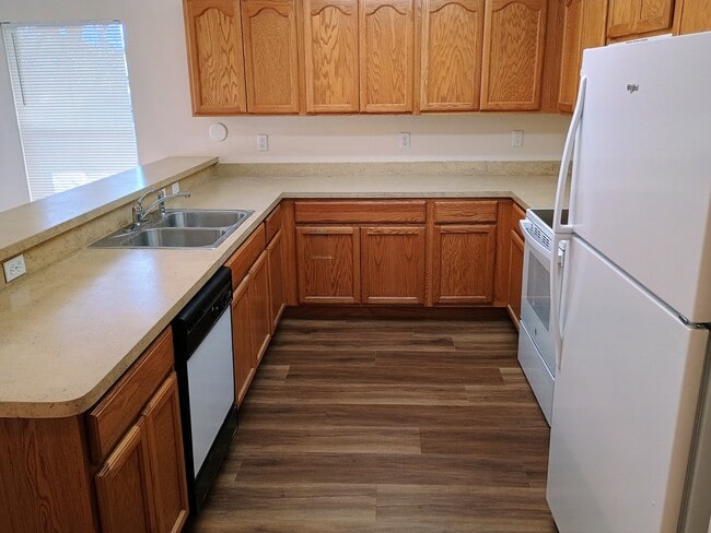 7408 Mead Dr, Unit 7408 Mead dr in Spring Hill, FL - Foto de edificio - Building Photo