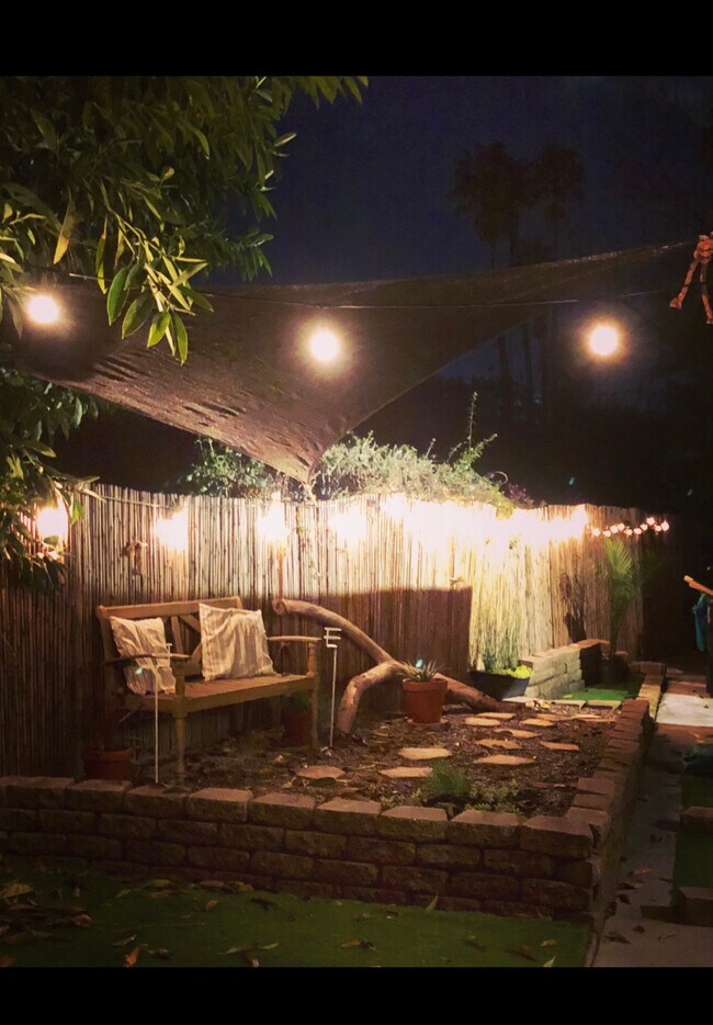 2661 Newell St in Los Angeles, CA - Building Photo - Building Photo