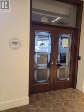 3888 Duke of York Blvd in Mississauga, ON - Building Photo - Building Photo