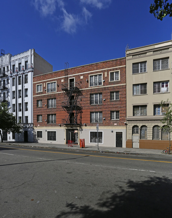 Los Gatos Apartments in Los Angeles, CA - Building Photo