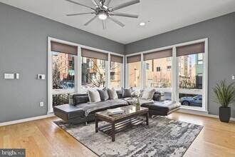 120 Cambria Walk in Alexandria, VA - Building Photo - Building Photo