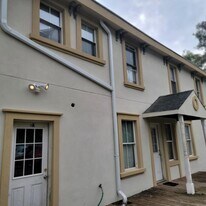 1027 Beekman Rd in Hopewell Junction, NY - Building Photo