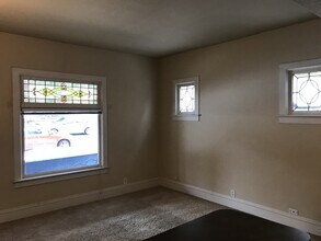 818 S Lincoln Pl in Spokane, WA - Building Photo - Building Photo