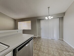 8105 Shifting Sands Dr in Reno, NV - Building Photo - Building Photo