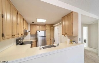 310 Lookout Ave in Hackensack, NJ - Building Photo - Building Photo