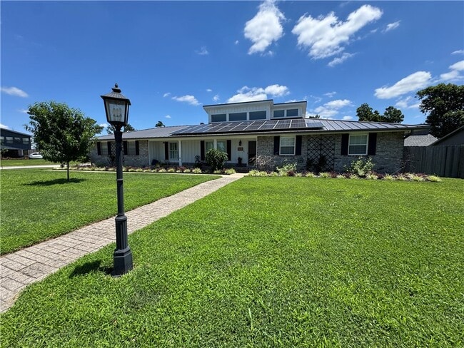 property at 1001 S 19th St