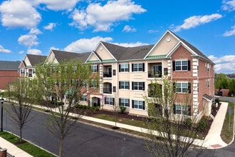 Eastampton Village Center in Eastampton, NJ - Foto de edificio - Building Photo