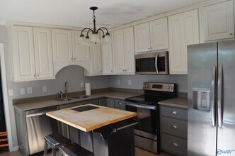 2136 Eastbrook SE in Decatur, AL - Building Photo - Building Photo