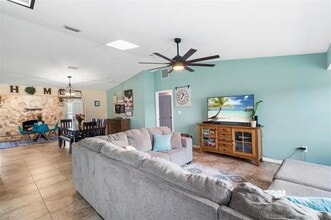 709 SW Dorchester St in Port St. Lucie, FL - Building Photo - Building Photo
