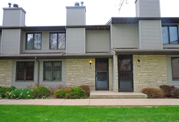 934 Westside Dr in Iowa City, IA - Building Photo