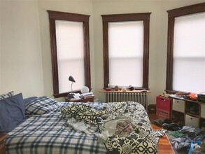 104 Summer St, Unit 4A in Somerville, MA - Building Photo - Building Photo