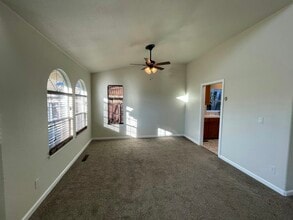 1580 Rehrmann Dr in Dixon, CA - Building Photo - Building Photo