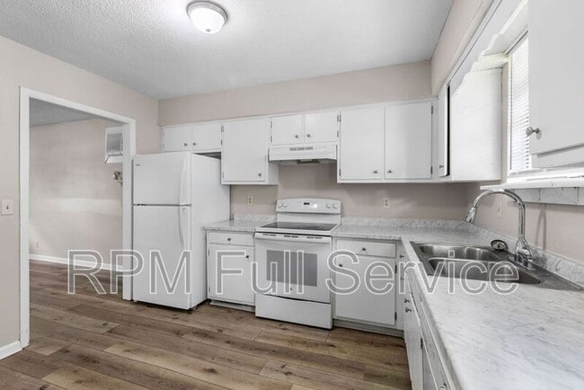 property at 4426 Central Valley Dr