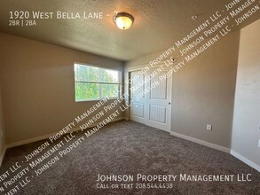 1920 W Bella Ln-Unit -2 in Nampa, ID - Foto de edificio - Building Photo