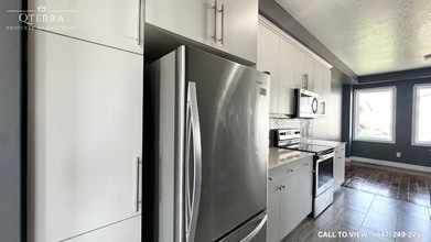2080 Meadowgate Blvd in London, ON - Building Photo - Building Photo