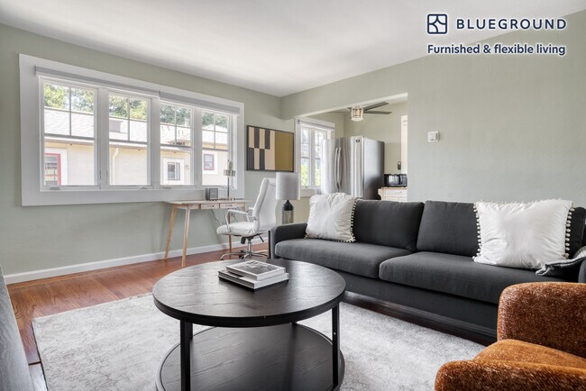 329 Hawthorne Ave-Unit -FL0-ID972 in Palo Alto, CA - Building Photo - Building Photo