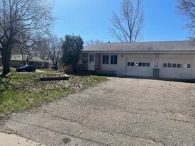 8701 W 35th St in St. Louis Park, MN - Building Photo