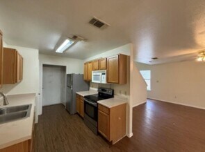 1002 Sagewood Trail in San Marcos, TX - Building Photo - Building Photo