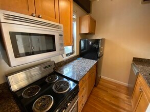 12 Stoneholm St, Unit 614 in Boston, MA - Building Photo - Building Photo