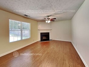 3677 Oakland Spring Ct in Snellville, GA - Foto de edificio - Building Photo