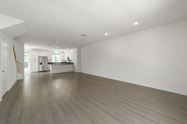 2581 Arvia St. #13 in Los Angeles, CA - Foto de edificio - Building Photo
