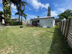 931 NE 81st St in Miami, FL - Building Photo - Building Photo