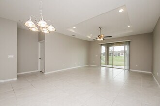 3687 Moca Dr in St. Cloud, FL - Foto de edificio - Building Photo