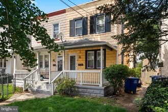 642 Manor Rd in Beverly, NJ - Building Photo - Building Photo
