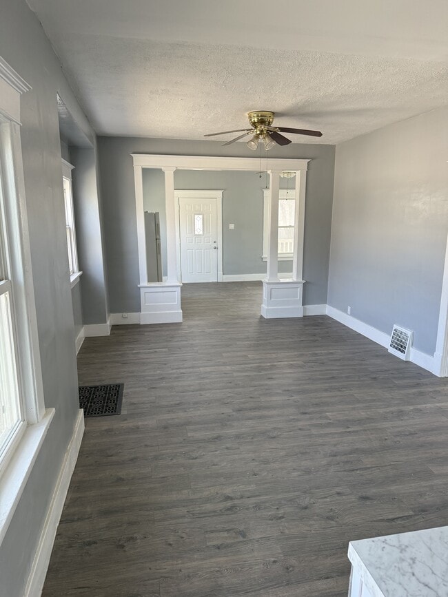 2239 N Sheridan Rd in Peoria, IL - Building Photo - Building Photo