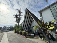 Oasis Apartments in West Covina, CA - Foto de edificio - Building Photo