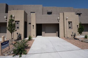 331 San Clemente Ave NW in Albuquerque, NM - Building Photo