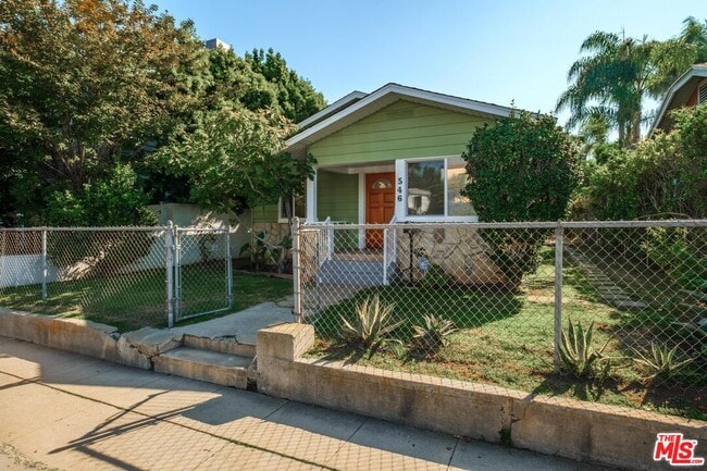546 San Juan Ave in Los Angeles, CA - Building Photo - Building Photo
