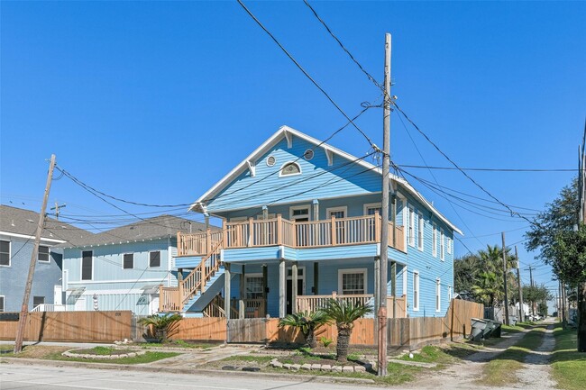 1712 19th St in Galveston, TX - Foto de edificio - Building Photo
