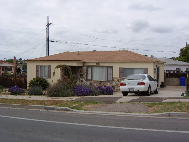 5120 Roswell St in San Diego, CA - Building Photo - Building Photo