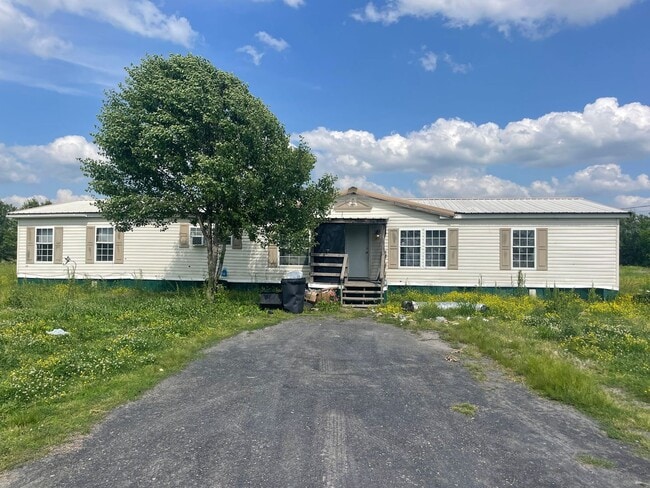 property at 333 Pigeon Rd