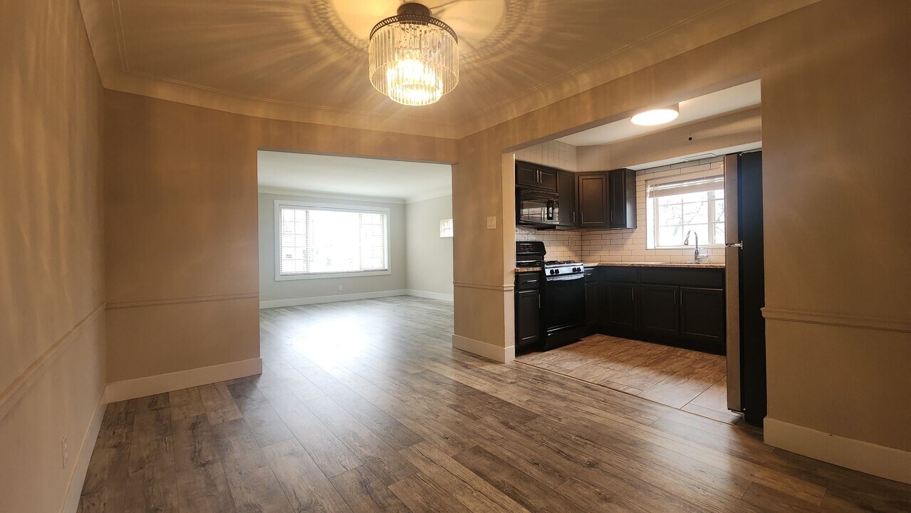 5878 Nottingham Ave, Unit 2W in St. Louis, MO - Building Photo