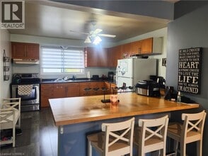 85 Lyndhurst St in Brantford, ON - Building Photo - Building Photo