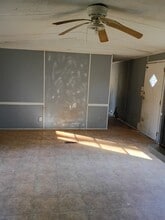 111 Wilbur Ln in Adel, GA - Building Photo - Building Photo