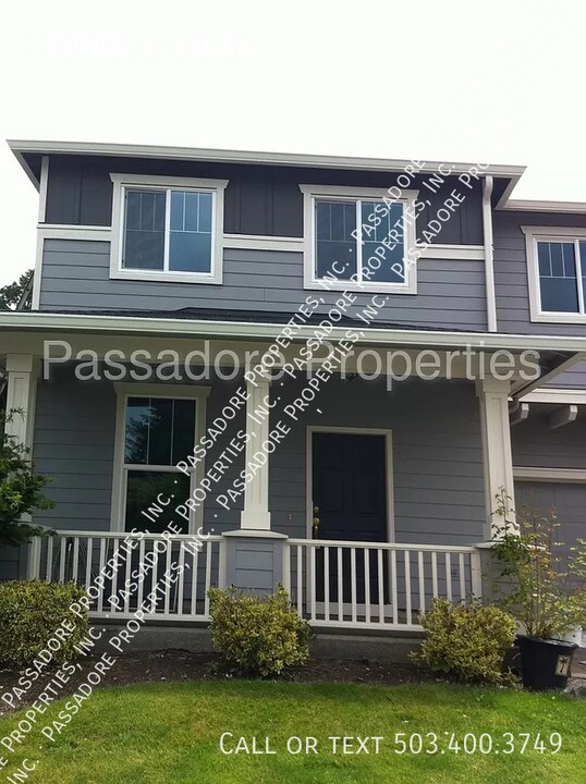 660 NW Ledum Ln in Hillsboro, OR - Building Photo