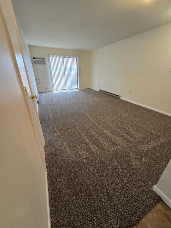 Woodlynn Apartments in Decatur, IN - Building Photo - Building Photo