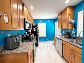 8803 Tidewater Dr in Norfolk, VA - Building Photo - Building Photo