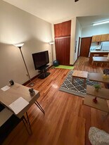 402 W Dayton St in Madison, WI - Building Photo